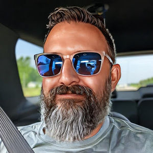 Meet your Posher, Chris